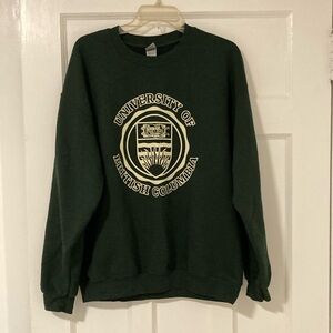 Oversized University of British Columbia UBC sweatshirt dark green